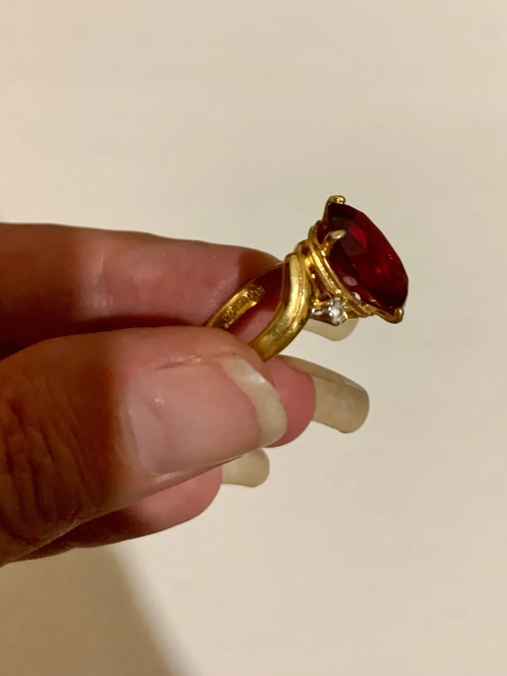 Vintage Gold Cocktail Ring with Deep Red Oval Gemstone #0027